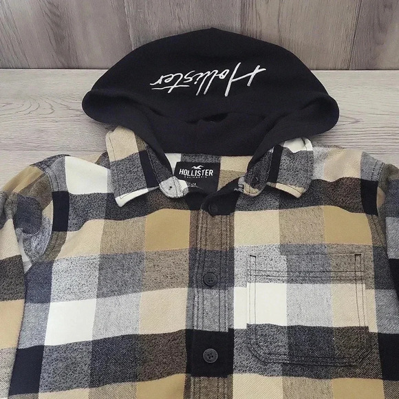 🛍Hollister Hooded Flannel Tan Black White Plaid‎ Button Down Mens Size Medium - Picture 7 of 8
